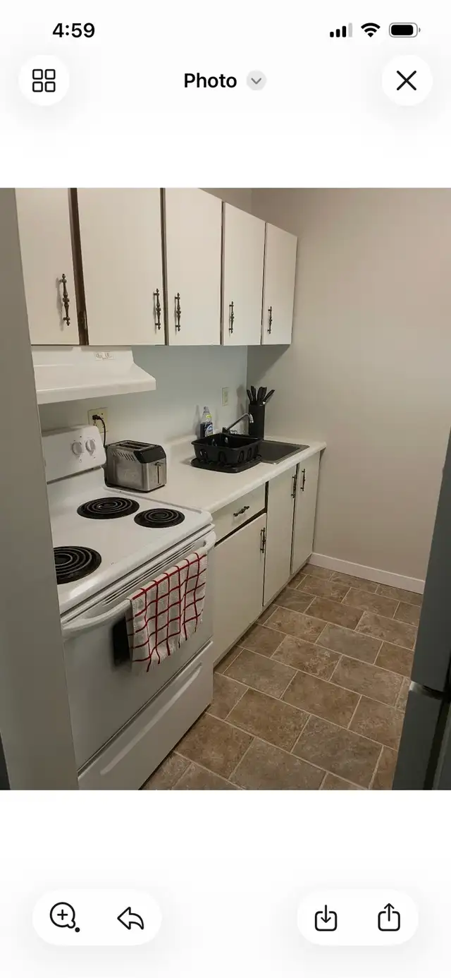 Sublet, 1 Bedroom, May 1st - Photo 6