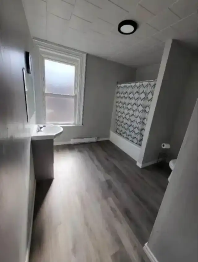 Beautiful 3 Bedroom Apartment For Rent Aylmer - Photo 10