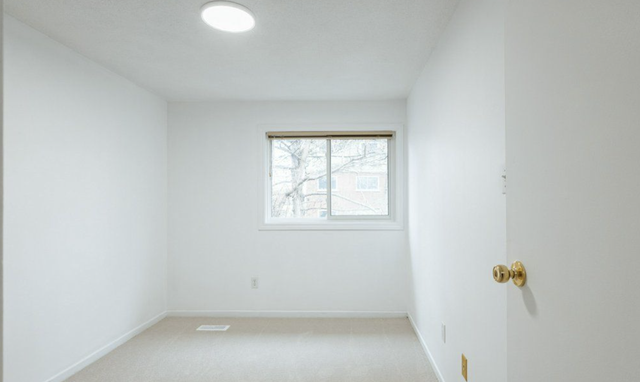 Student Room Rental $920 ALL INCLUSIVE - Photo 4