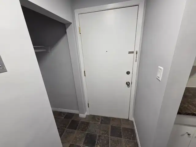 Newly Renovated 1 Bedroom for Rent - Photo 10