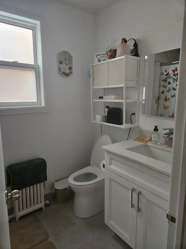 Furnished room avail in 3bdrm apt Vaughan/Oakwood - Photo 3