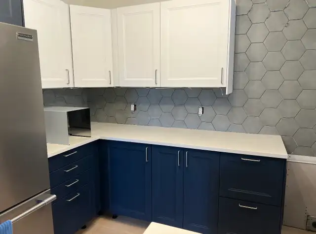 Tiling Services - Kitchen, Bath & Floors