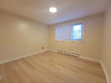 SPACIOUS ROOM WITH PRIVATE BATHROOM