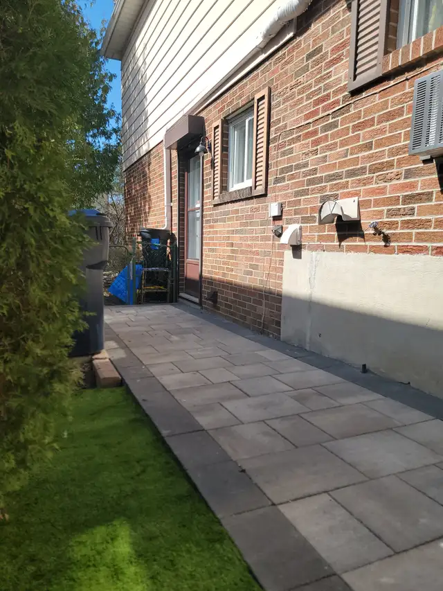 SPACIOUS ROOM WITH PRIVATE BATHROOM - Photo 8