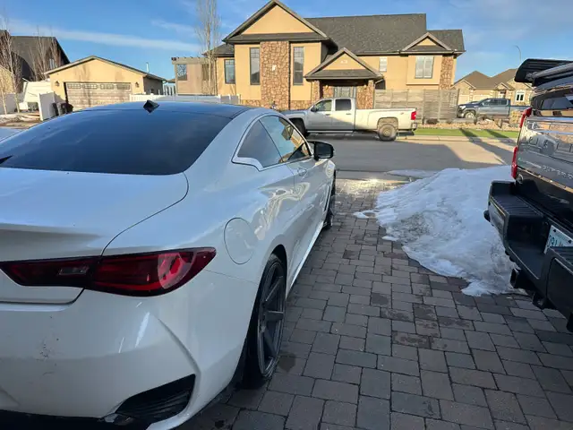 Infiniti Q60 - Photo 4