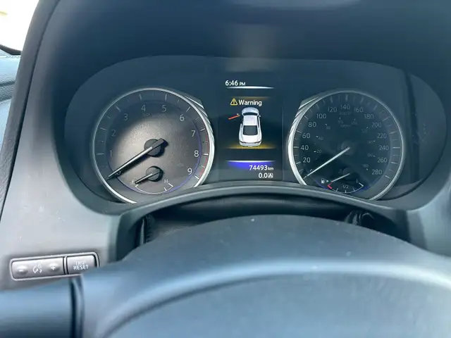 Infiniti Q60 - Photo 6