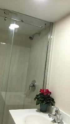Private room for rent  - female only - Photo 3