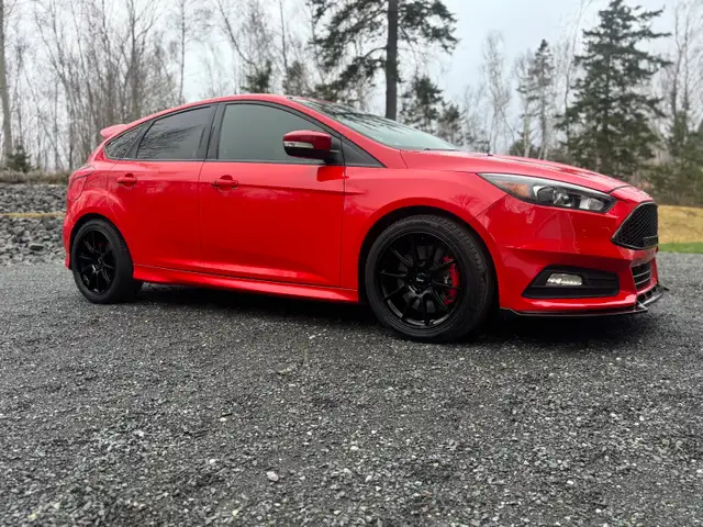 Focus ST - Photo 5