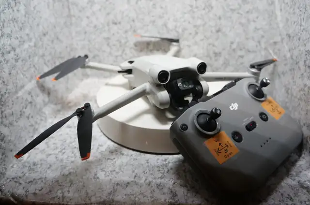 DJI Mini 3 Pro Drone with RC-N1 Remote - See Description - Photo 2