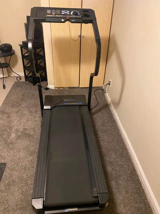 Treadmill with incline $60