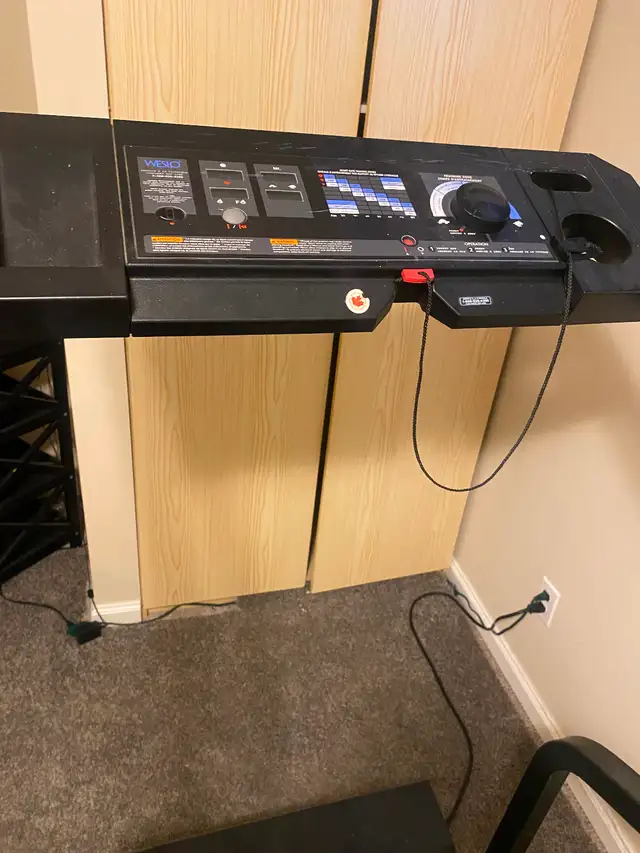 Treadmill with incline $60 - Photo 2