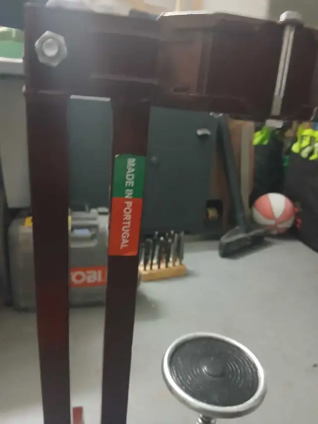 Wine Corker - Photo 2