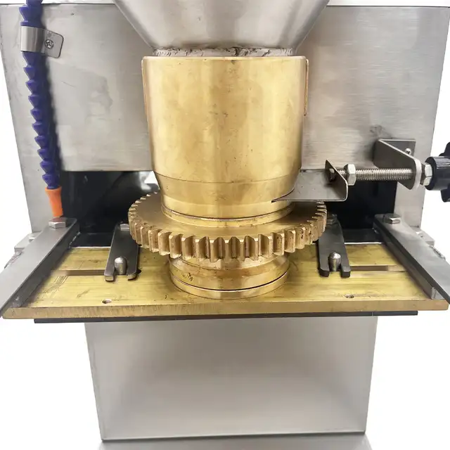 Meatball Forming Machine Four Models 45/50/55/60mm 170090 - Photo 7