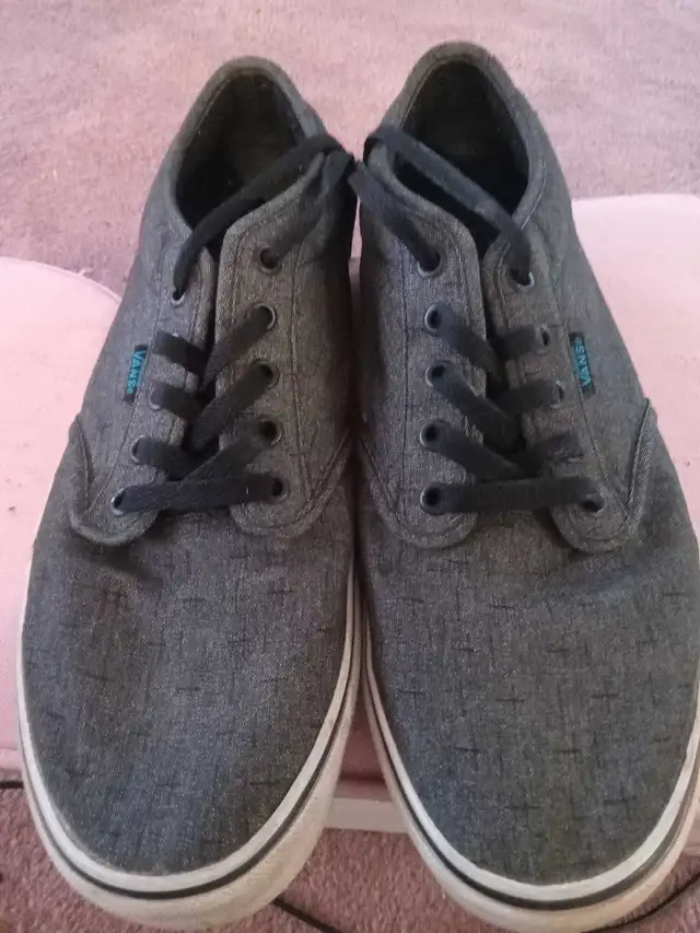 Vans Shoes Size 11 Excellent Condition - Photo 5
