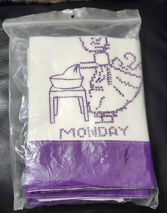 7 Cloth set for every day of the week! - Photo 3