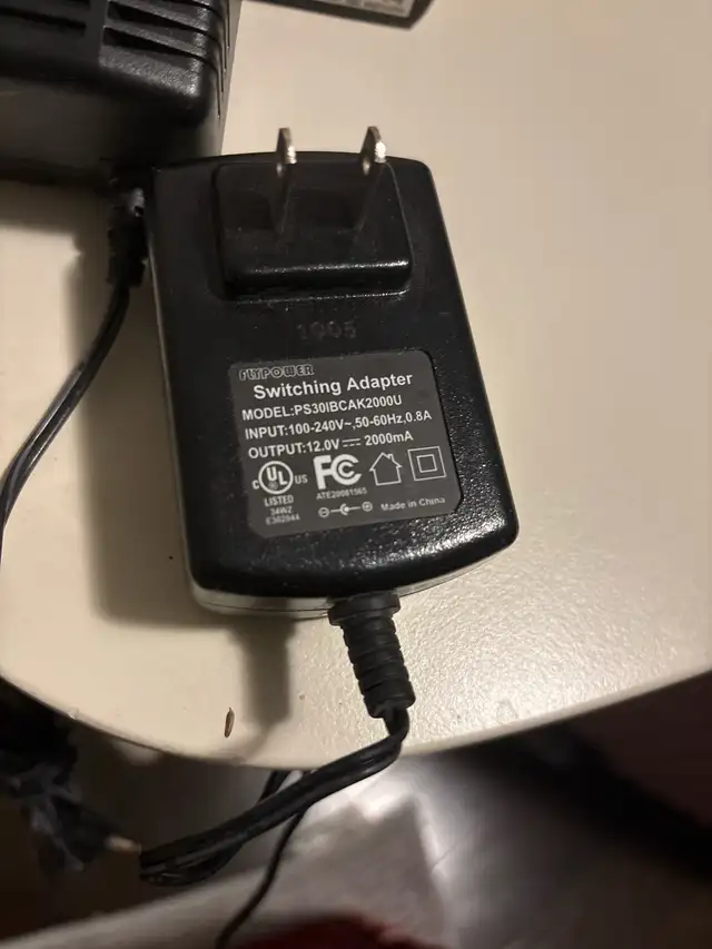 5V/12V/1A/2A Universal Adapter Chargers - Photo 3