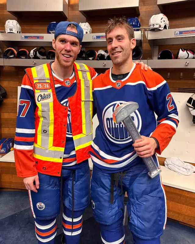 Looking for a job or any type of temporary work