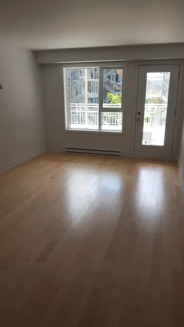 Grand 6 et demi dans un Condominum à louer - Photo 4