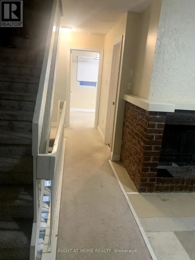 SCARBOROUGH HOME UPSTAIRS 2 ROOMS FOR RENT - Photo 7