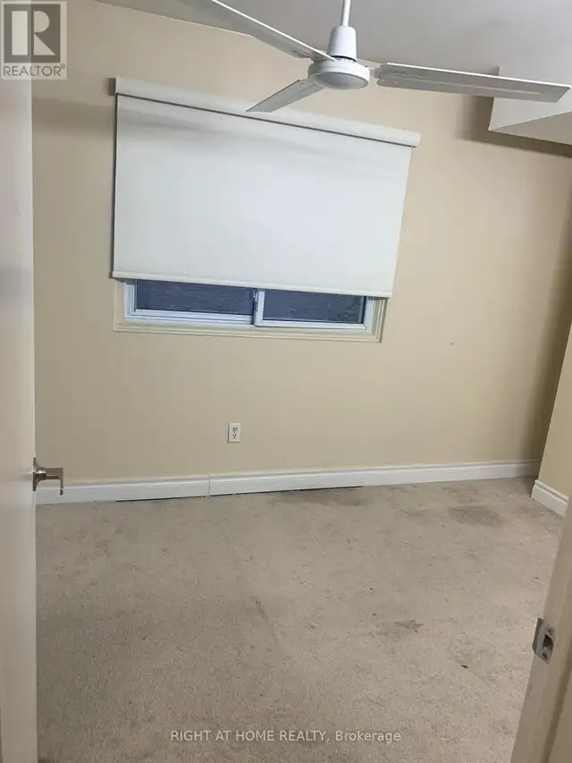 SCARBOROUGH HOME UPSTAIRS 2 ROOMS FOR RENT - Photo 10