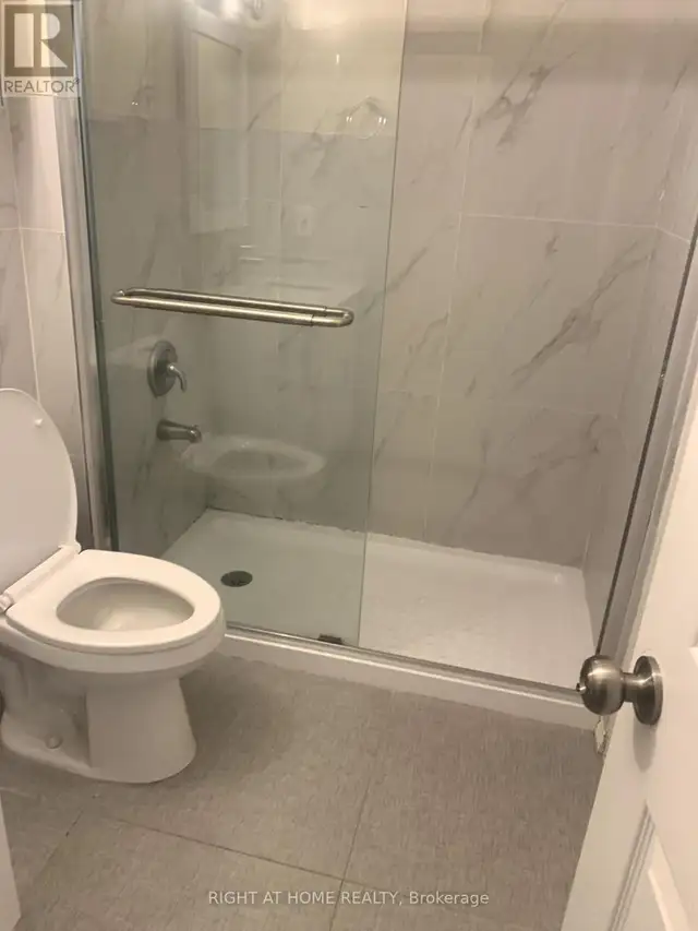 SCARBOROUGH HOME UPSTAIRS 2 ROOMS FOR RENT - Photo 12