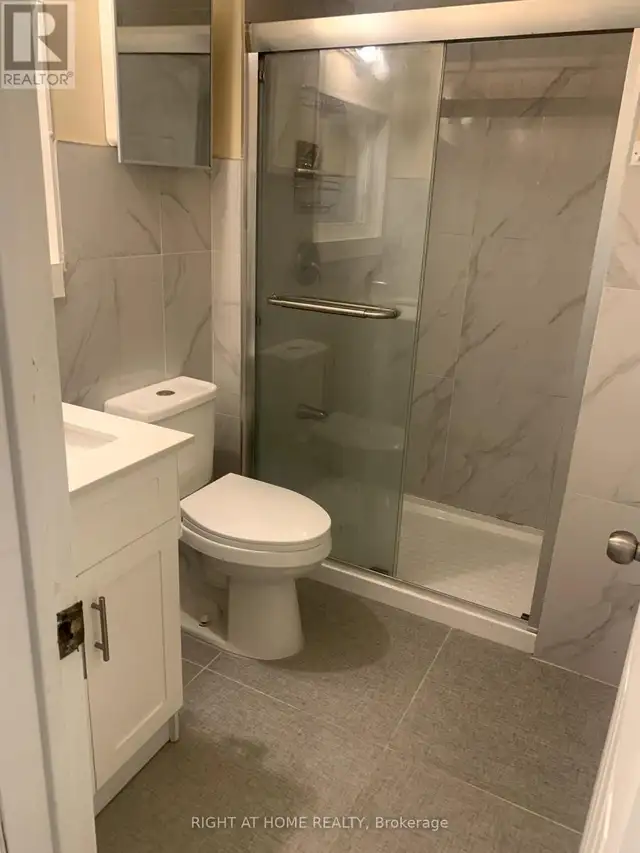 SCARBOROUGH HOME UPSTAIRS 2 ROOMS FOR RENT - Photo 24