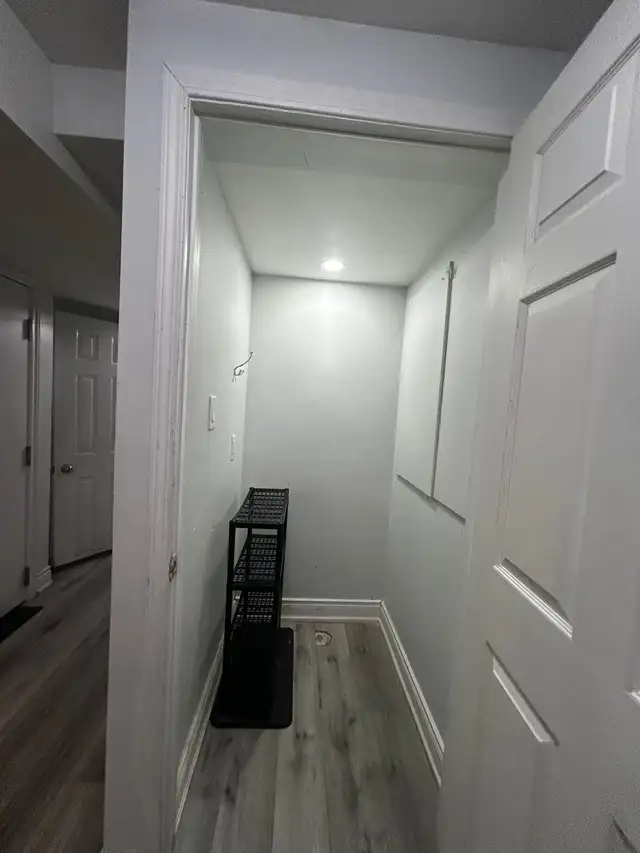 2-Bedroom Basement Available for May (Utilities   Parking) - Photo 5