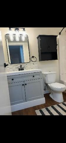 Newly Renovated 2 Bed 1 Bath Unit