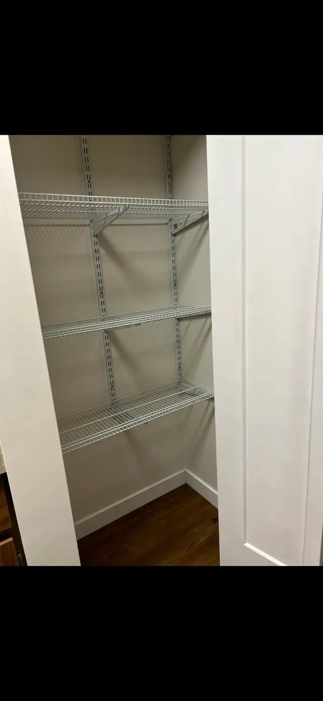 Newly Renovated 2 Bed 1 Bath Unit - Photo 6