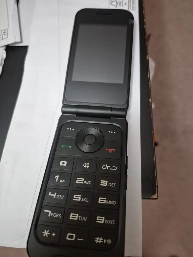 Brand New phone for sale - It's not a smart phone - Photo 3