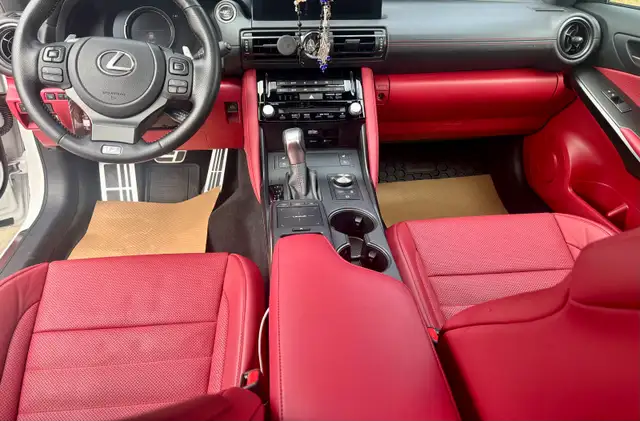 2024 LEXUS IS 350 F-Sport Series 3 AWD - Photo 2