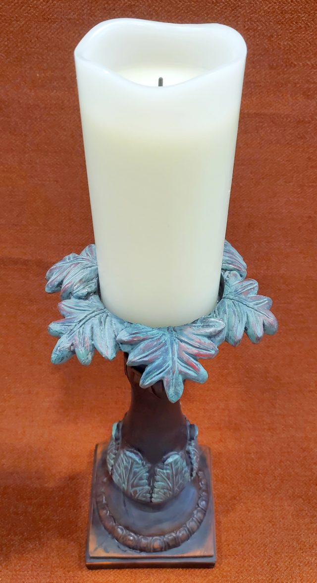 STOUT CANDLE STICKS with ELECTRIC CANDLES  at 12 BUCKS per set - Photo 5