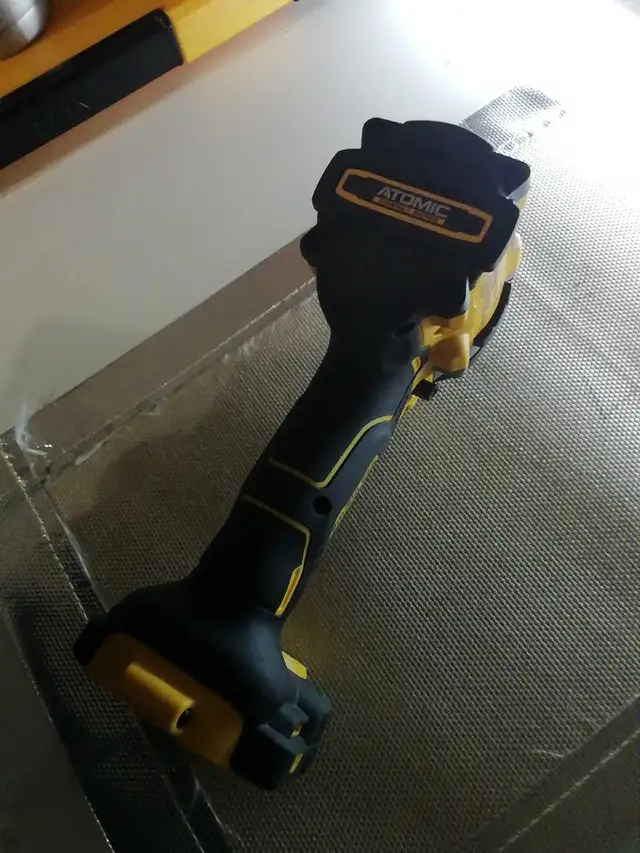 DeWalt 20v 1/2'  brushless atomic compact high torque impact - Photo 5