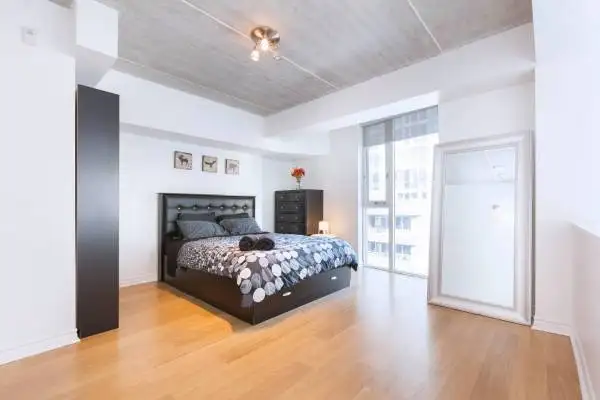 World Cup Summer26- furnished 2br - 1400sq f DTWN 2 levels condo - Photo 4