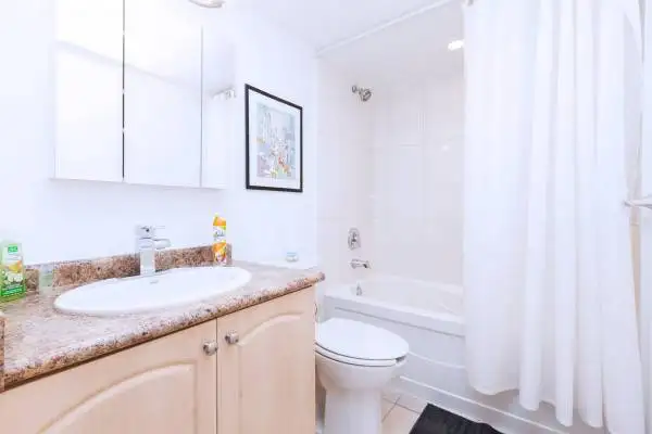 World Cup Summer26- furnished 2br - 1400sq f DTWN 2 levels condo - Photo 9