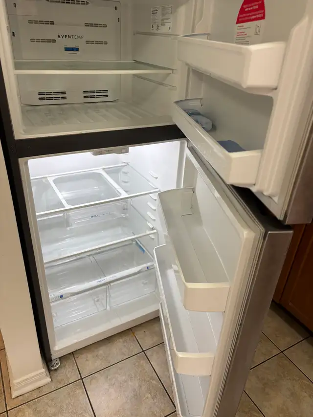 Spacious 3 bedroom 3 bathroom apartment for rent - Photo 8