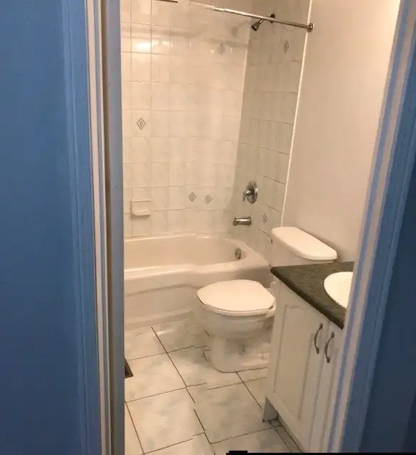 Spacious 3 bedroom 3 bathroom apartment for rent - Photo 10