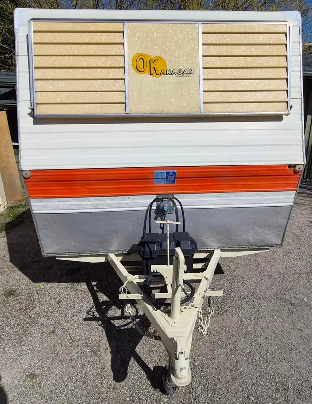 1975 10ft Okanagan Travel Trailer - Photo 5