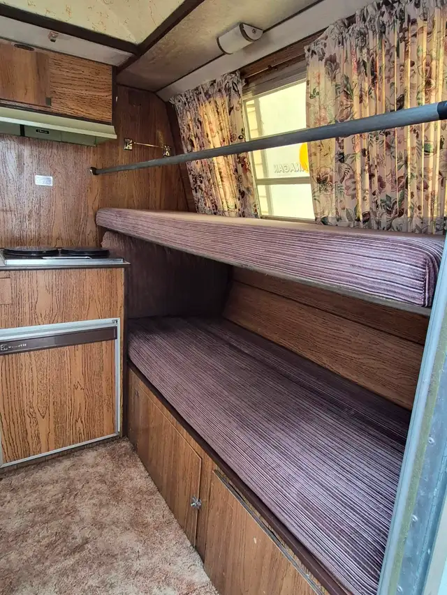 1975 10ft Okanagan Travel Trailer - Photo 7