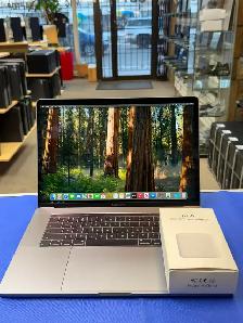 APPLE MACBOOK PRO 15 POUCES (2019) À VENDRE