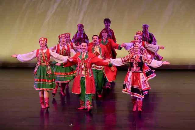 Troyanda Ukrainian Dance, Year End Show - Photo 4