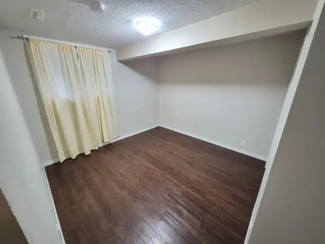 1300 SQ FT 3 BEDROOM BSMT FOR RENT - Photo 6