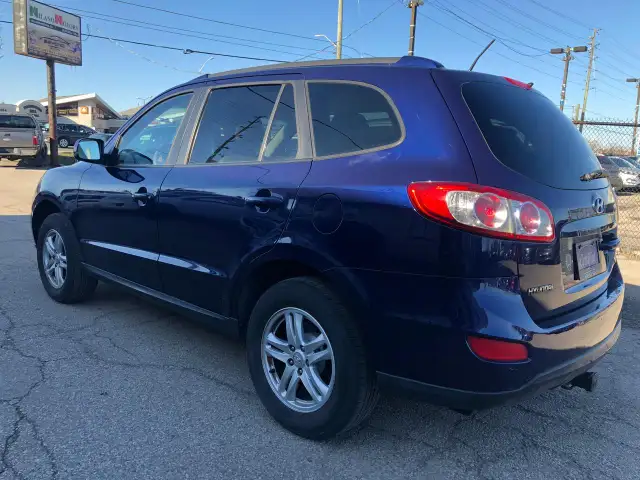 2010 Hyundai Santa Fe FWD 4dr V6 Auto GL - Photo 4