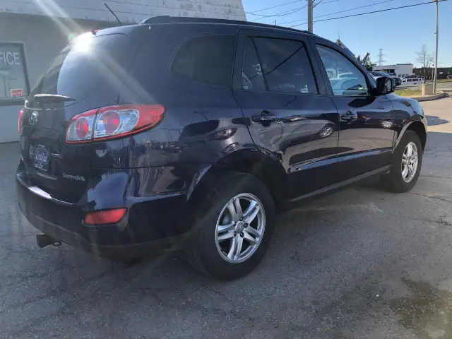 2010 Hyundai Santa Fe FWD 4dr V6 Auto GL - Photo 5