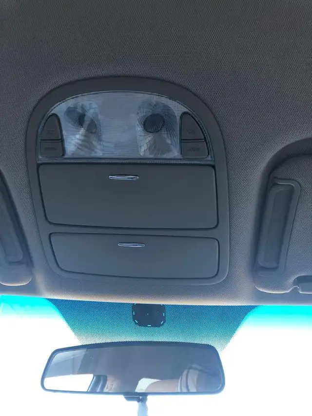 2010 Hyundai Santa Fe FWD 4dr V6 Auto GL - Photo 11