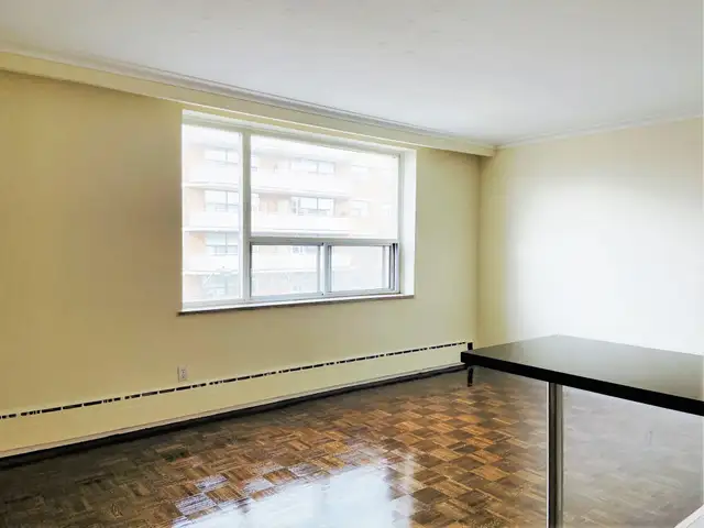 Renovated Bachelor @ Bathurst & St. Clair - Photo 4