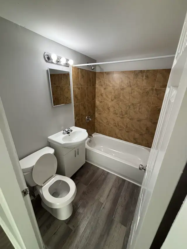 Comfortable 1-Bedroom Apartment – Heat & Hot Water Included! Pe - Photo 9