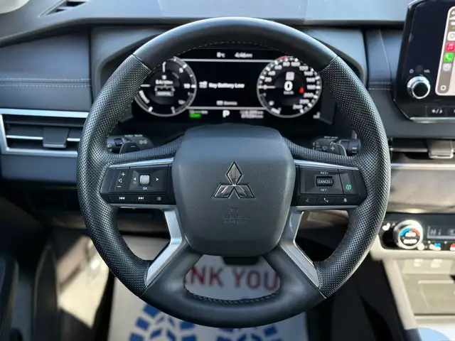 2023 Mitsubishi Outlander GT PHEV 7 Passengers - Photo 18