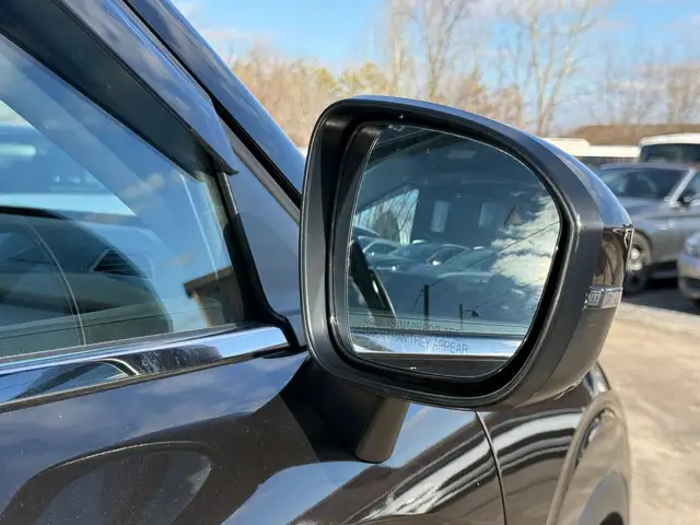 2023 Mitsubishi Outlander GT PHEV 7 Passengers - Photo 30