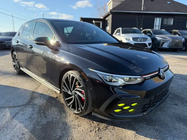 2022 Volkswagen Golf GTI Performance - Photo 3